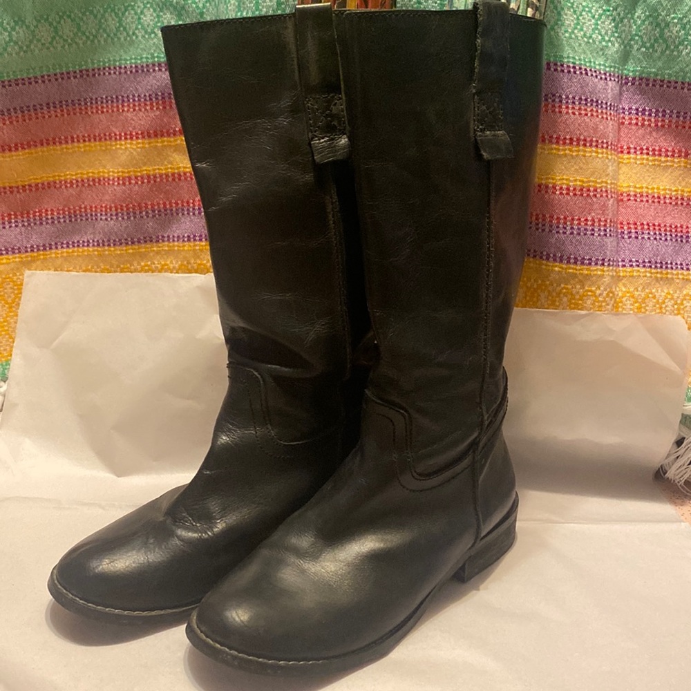 Black Mia boots